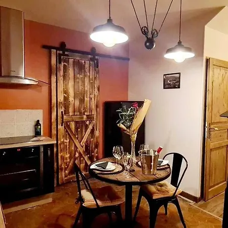 La Vallee Secrete Villa *